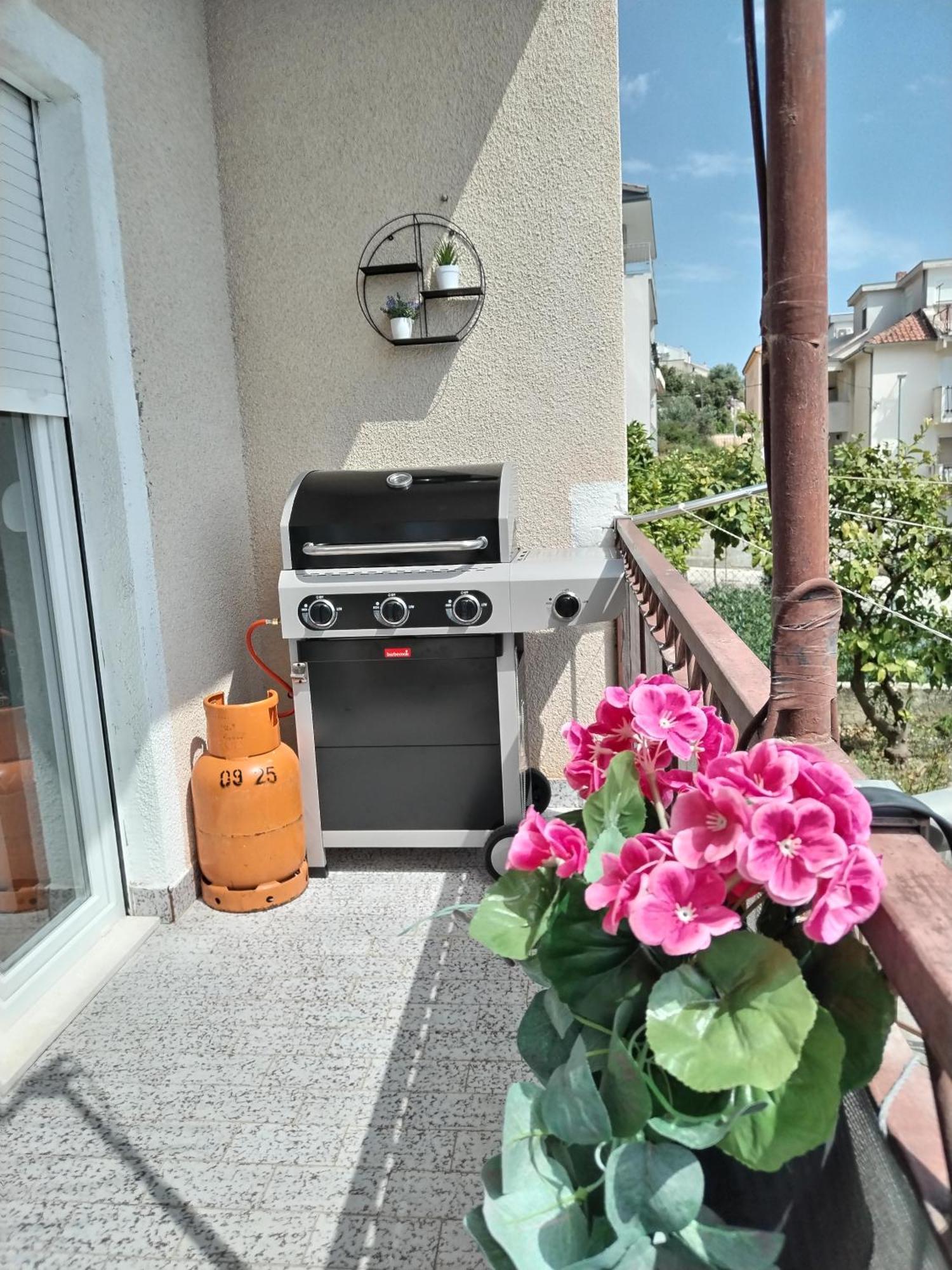 Apartment Marina Podstrana Ngoại thất bức ảnh